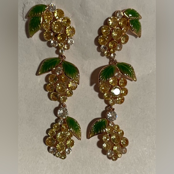 Bomb Party Market Fresh Grapes Dangle Earrings - Picture 3 of 11